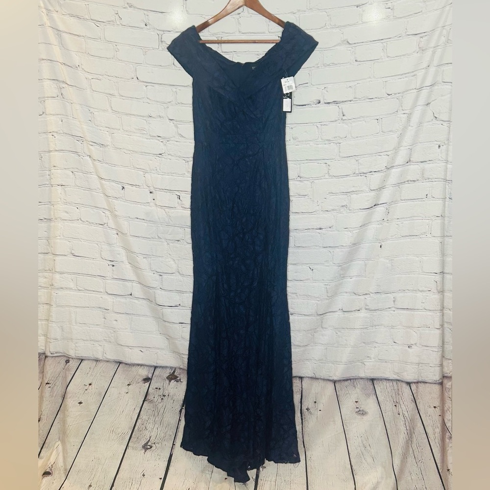 Xscape Navy Blue Lace Evening Gown Size 4 Brand New W/Tags